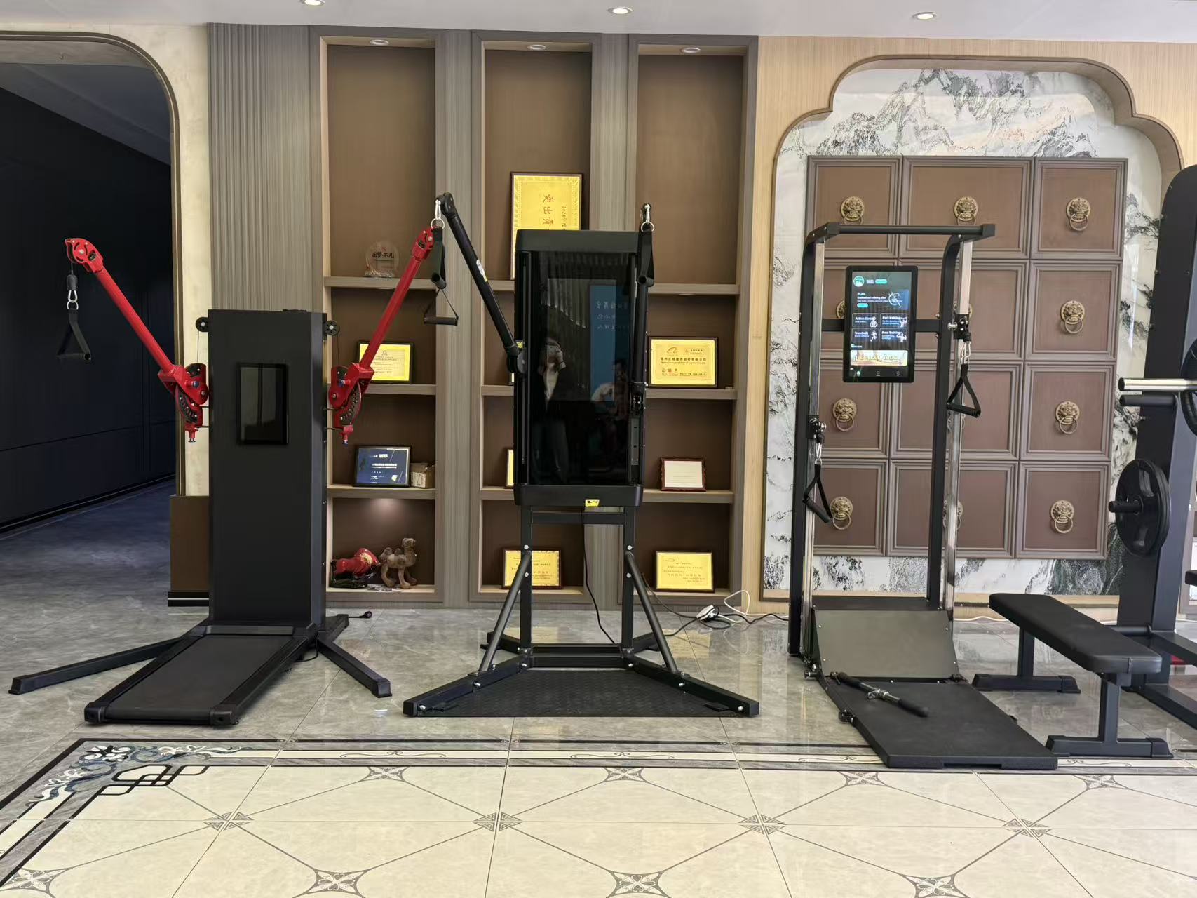 อุปกรณ์ออกกำลังกายเชิงพาณิชย์แ - Smart Home Gym Mirror บทวิจารณ์และราคา